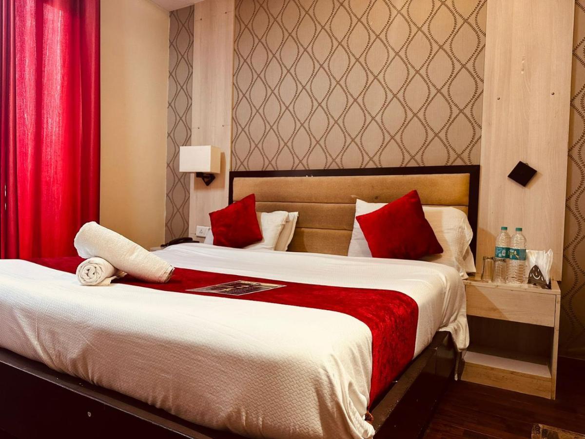 Royal Residency 4*